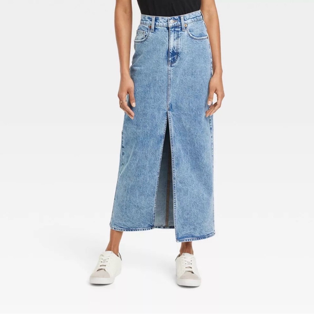 Universal Thread Medium Wash Denim Maxi Skirt